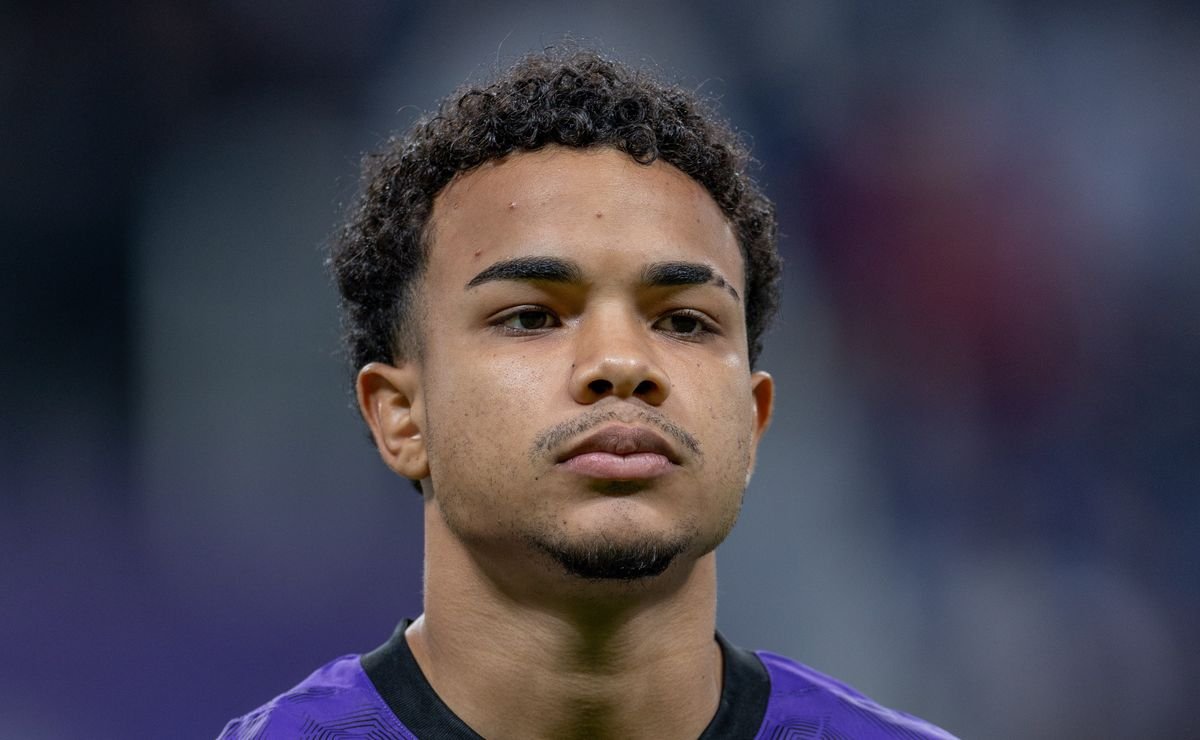 al-hilal-quer-r$-37-milhoes-do-corinthians-para-vender-kaio-cesar-apos-fim-do-emprestimo