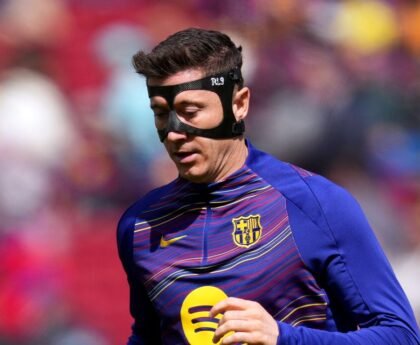 lewandowski-segue-como-prioridade-da-liga-saudita-enquanto-adia-renovacao-com-o-barcelona